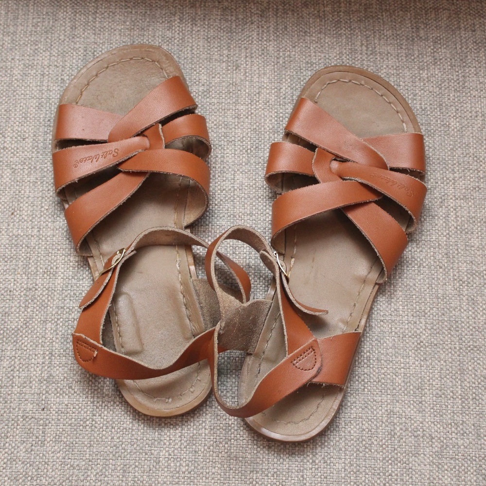 Saltwater Sandals | Size 9